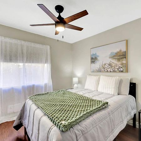Bright Fun Spacious Home With Pool Las Vegas Bagian luar foto