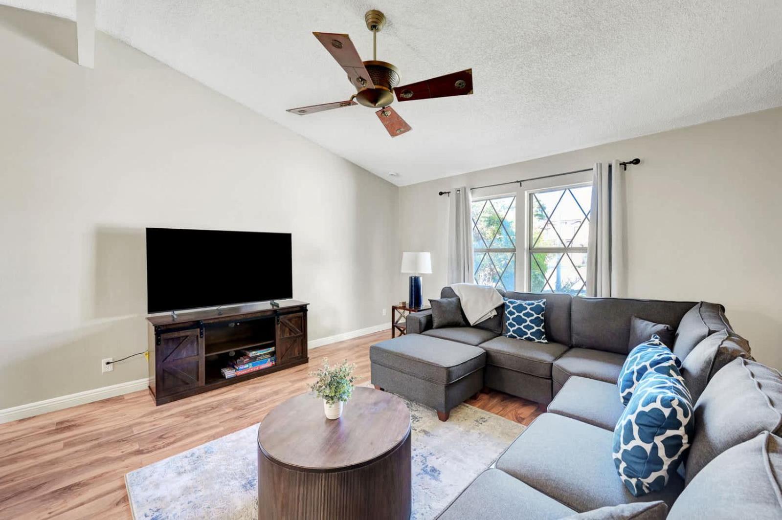 Bright Fun Spacious Home With Pool Las Vegas Bagian luar foto