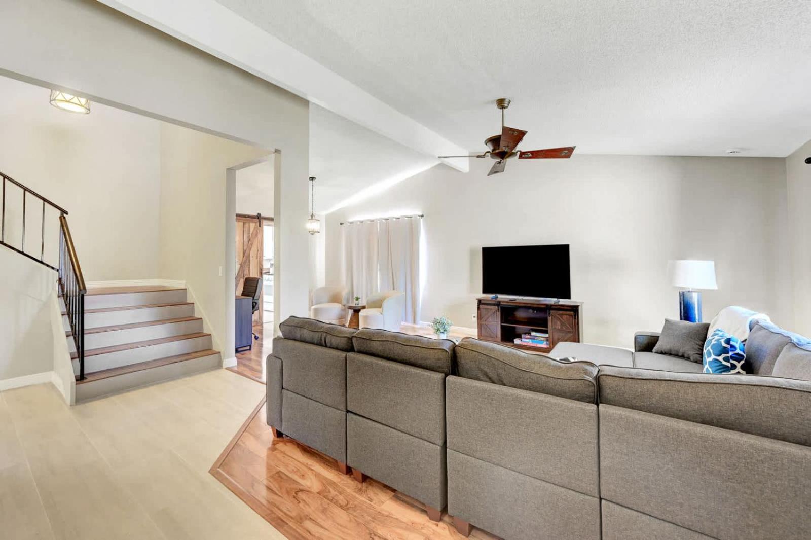 Bright Fun Spacious Home With Pool Las Vegas Bagian luar foto
