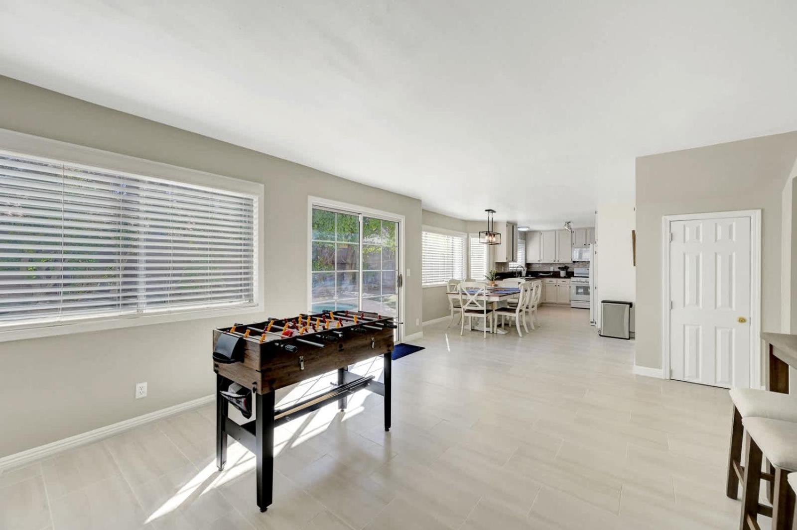 Bright Fun Spacious Home With Pool Las Vegas Bagian luar foto