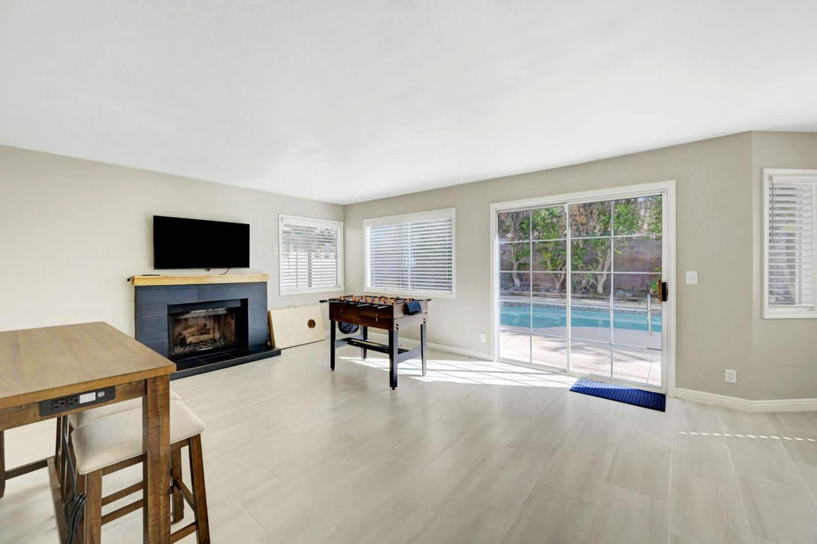 Bright Fun Spacious Home With Pool Las Vegas Bagian luar foto